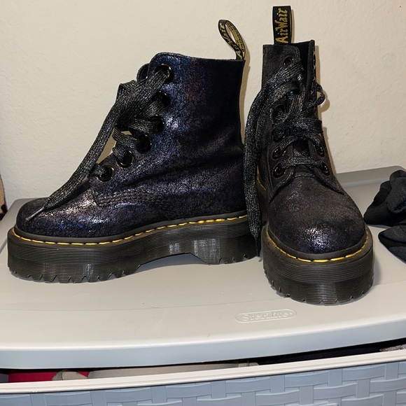 Dr. Martens Shoes - Doc Martens Molly Boot